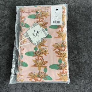 NIB Kate Quinn Single Layer Bamboo Blanket- Lily